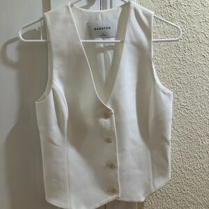 Aritzia Babaton White Button-Up Vest